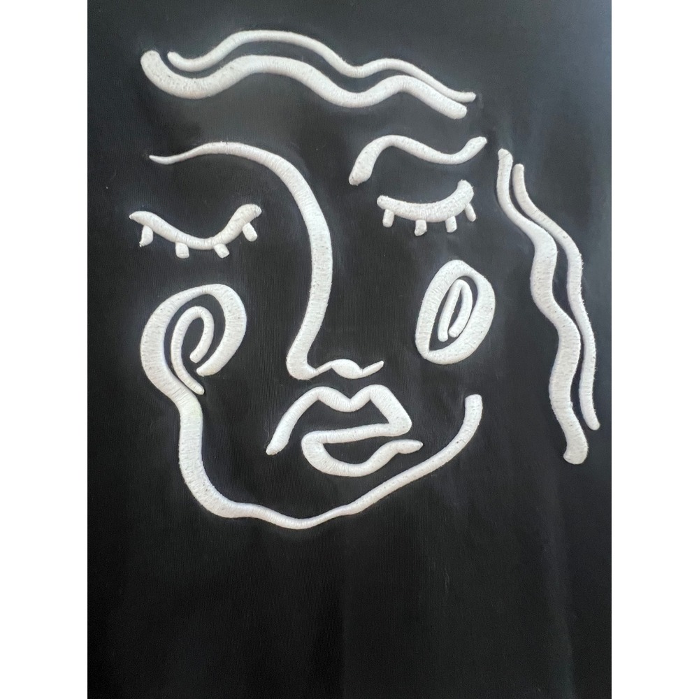 Vero Moda Womens Black Embroidered Abstract Face Graphic T-Shirt Size Small - Picture 3 of 3